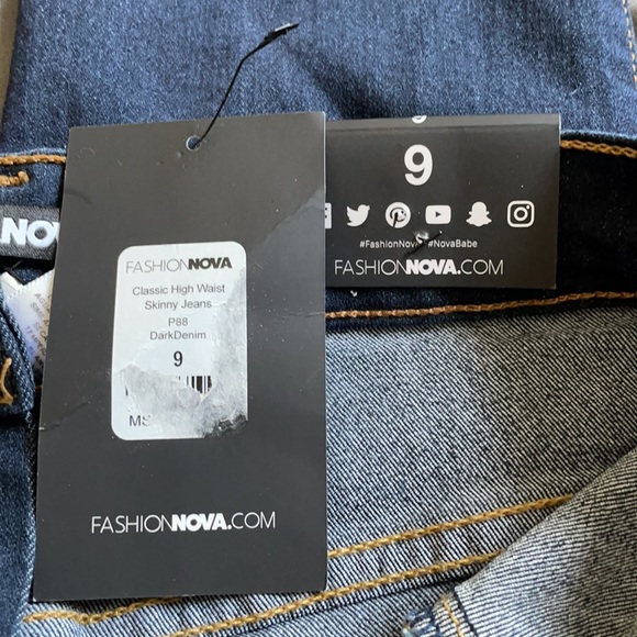 Fashion Nova Jeans. Tags still on! - Picture 2 of 3